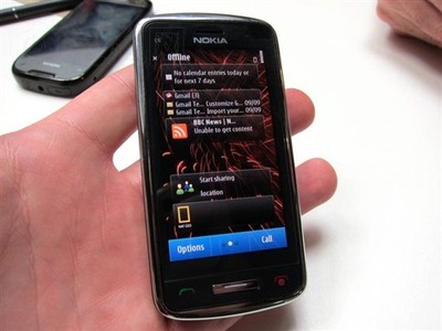 諾基亞C6-01環(huán)保智能手機(jī)現(xiàn)售2099元，融合可持續(xù)理念與經(jīng)典塞班體驗(yàn)